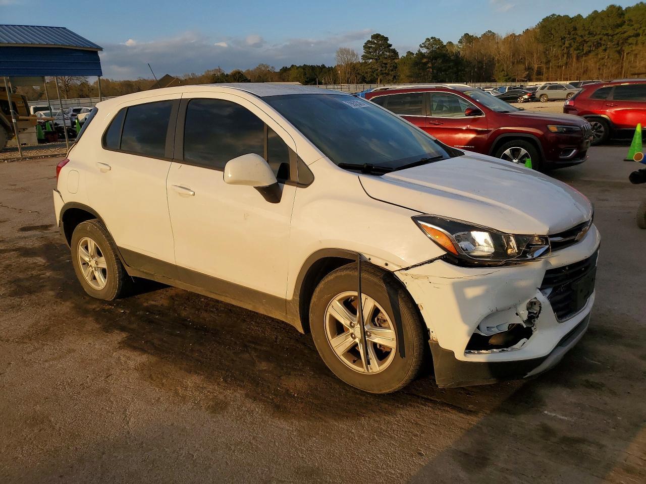 2019 Chev Trax - Image 4