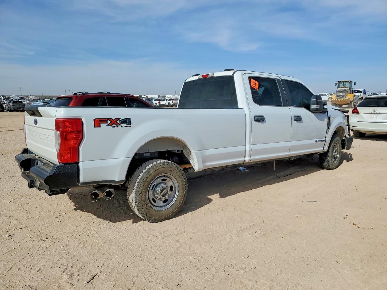 2022 Ford F250 Super Duty - Фото 3