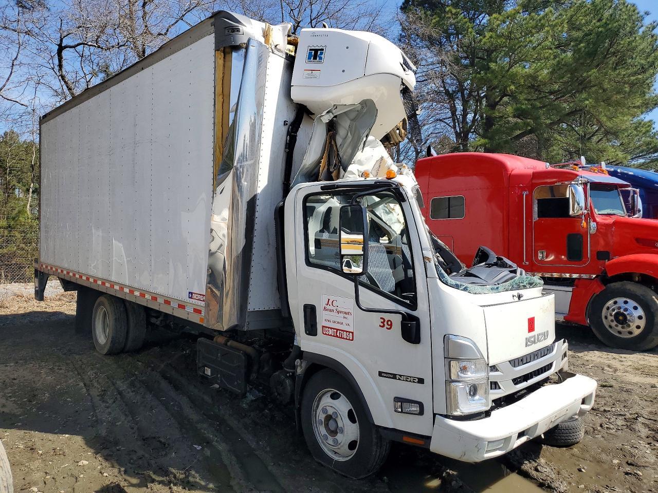 2024 Isuzu Nrr Refrigerated Box Truck - Image 4
