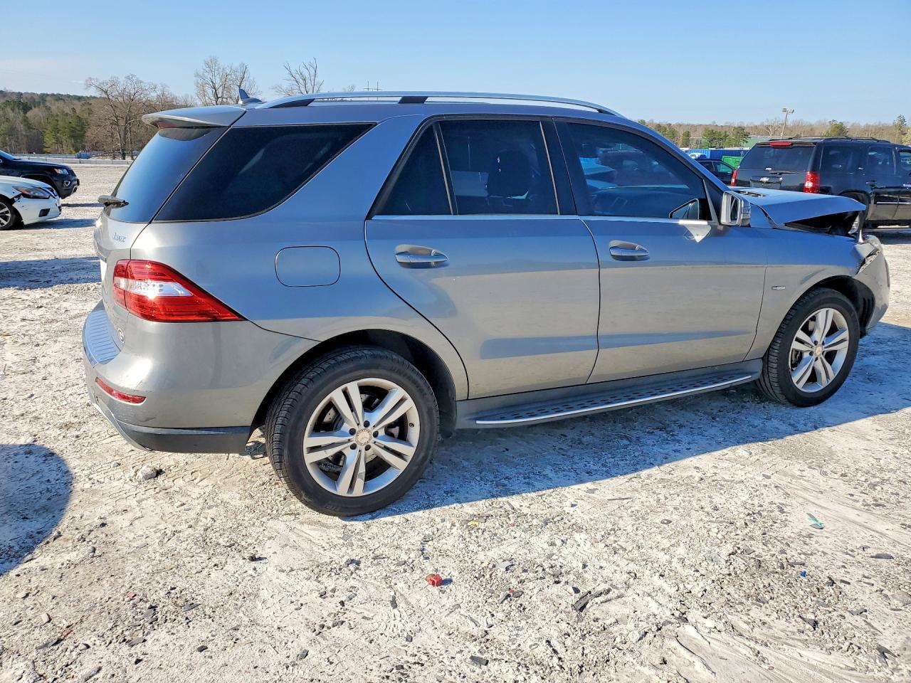 2012 Mercedes-Benz Ml 350 4Matic - Image 3