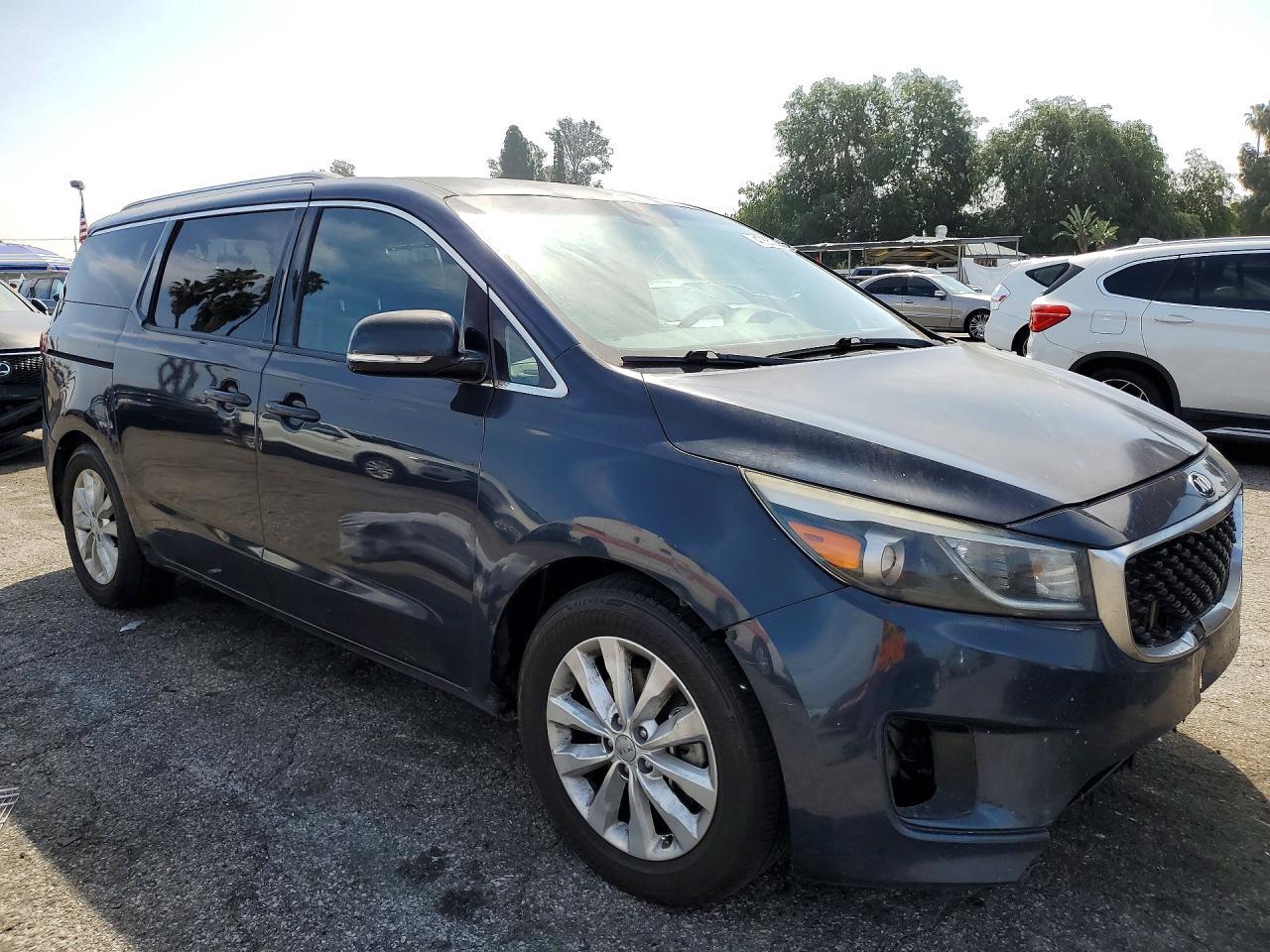 2015 Kia Sedona Ex - Image 4