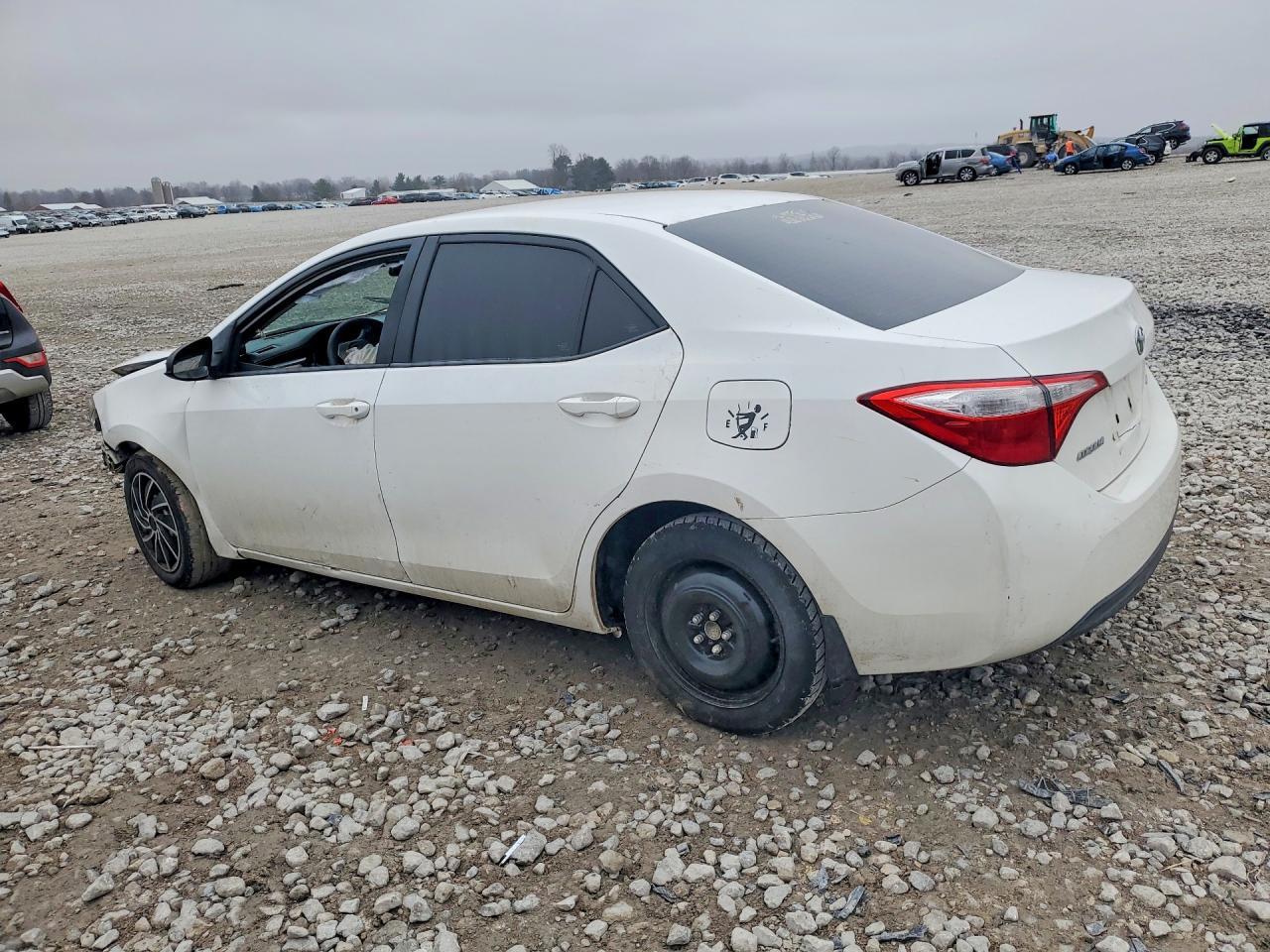 2014 Toyota Corolla Le - Фото 2