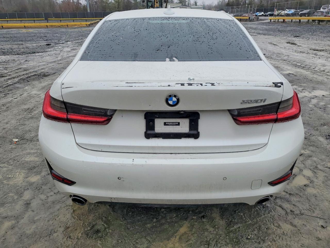2022 BMW 330I - Фото 6