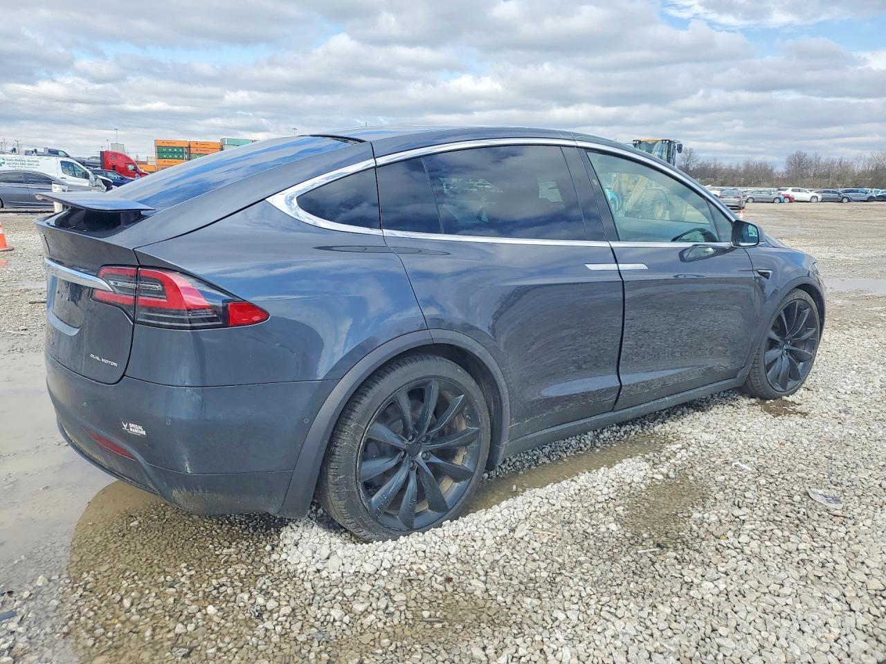2020 Tesla Model X - Image 3