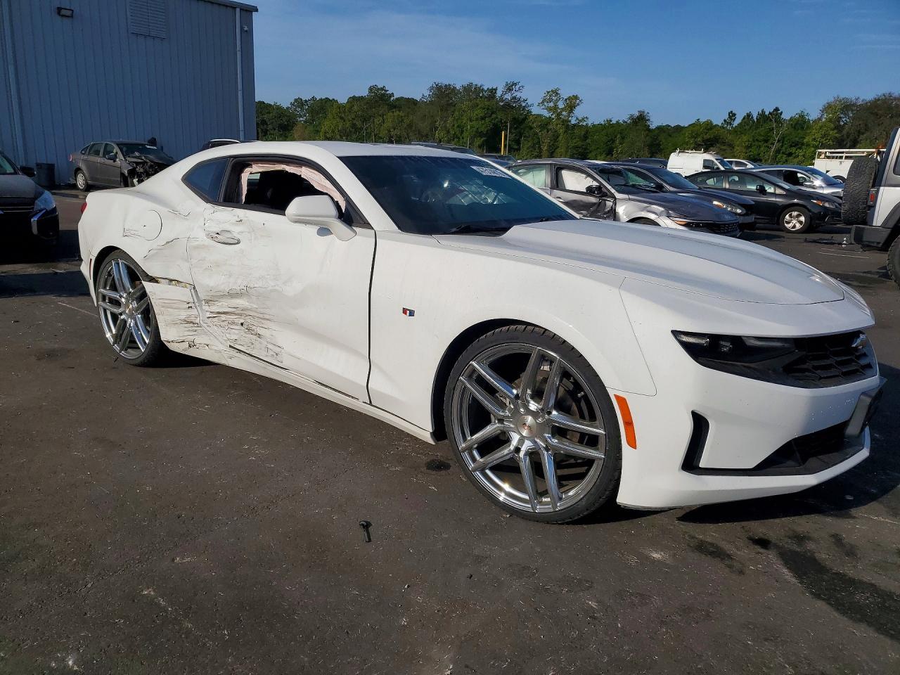 2019 Chevrolet Camaro Ls - Фото 4