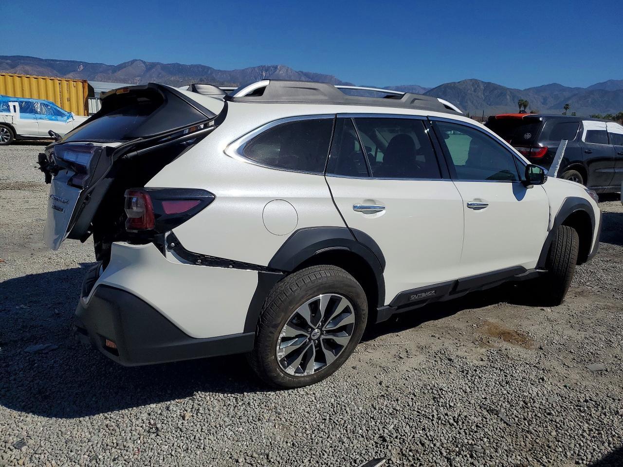 2025 Subaru Outback Touring - Фото 3