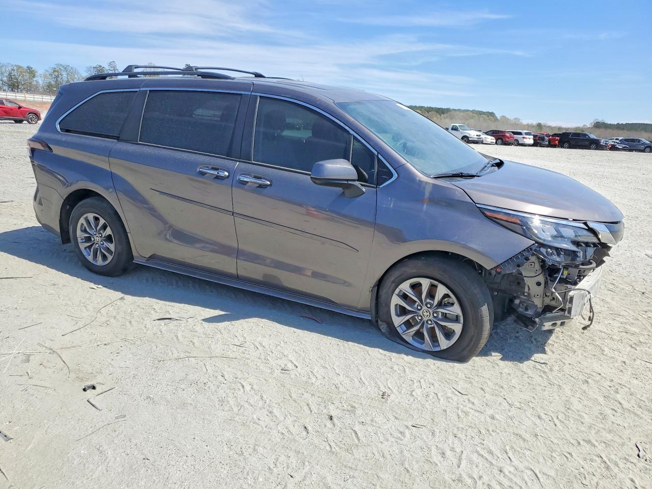 2024 Toyota Sienna Xle 7-Passenger - Фото 4