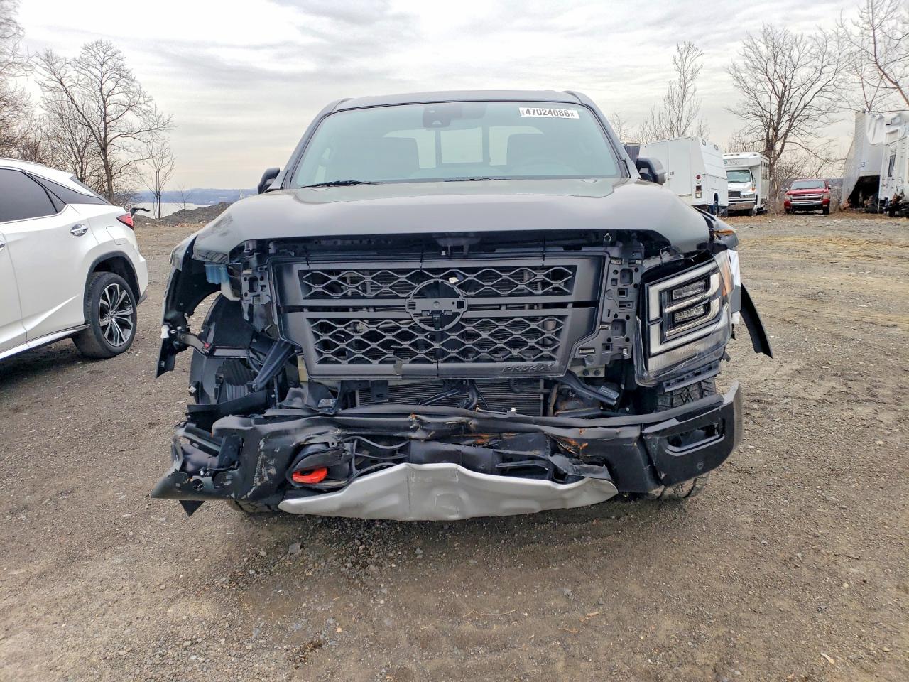 2024 Nissan Titan Pro-4X - Image 5