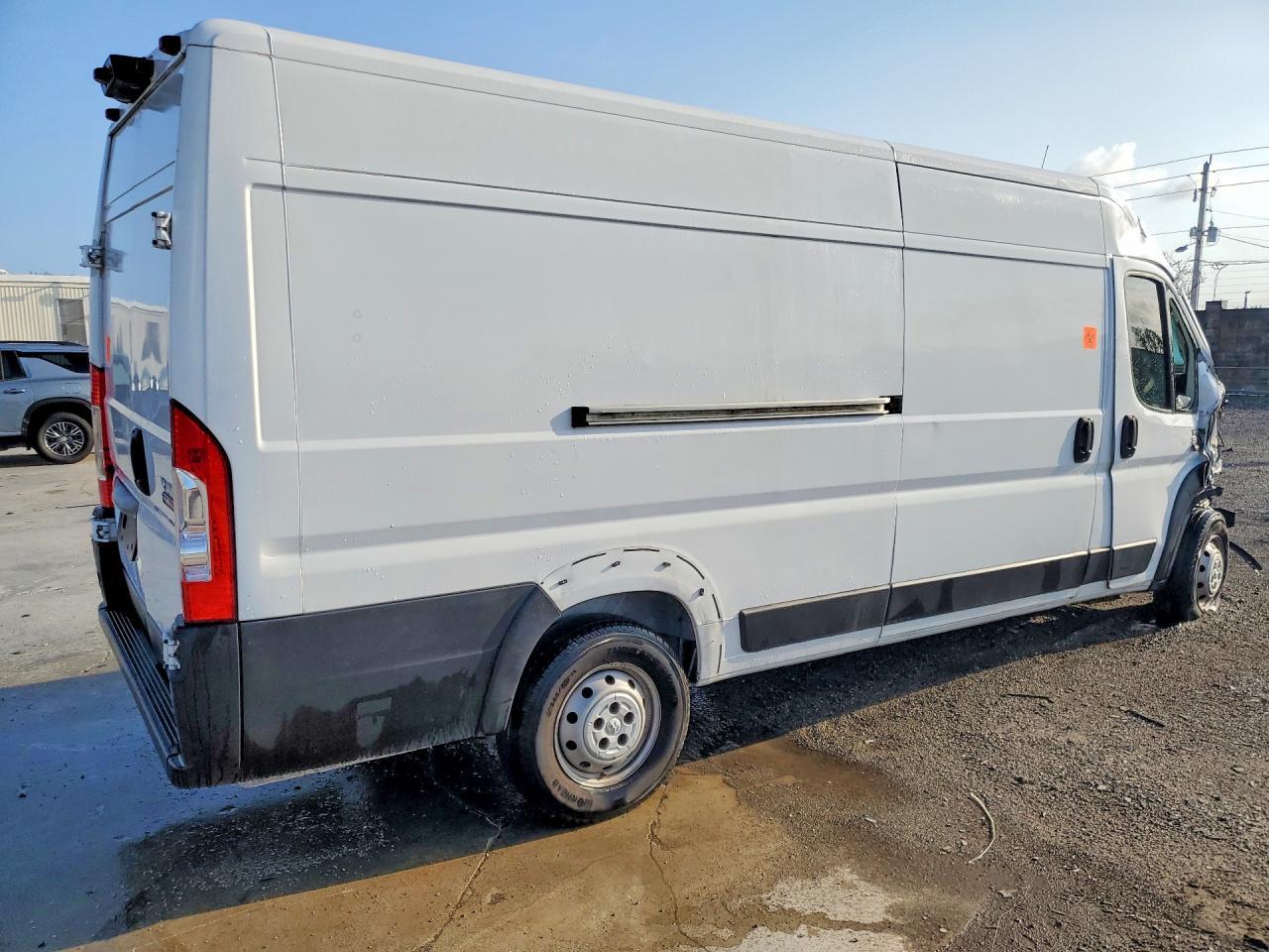2019 Ram Promaster 3500 Delivery Van - Фото 3