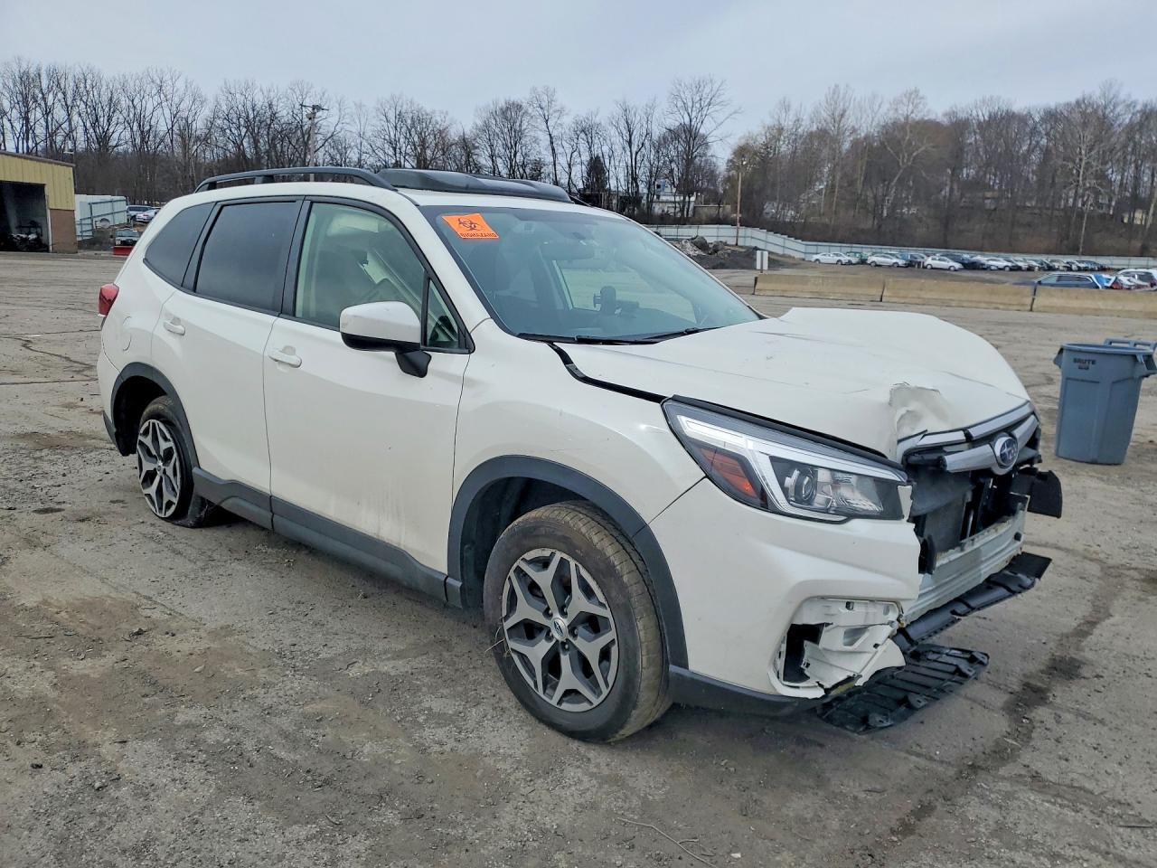 2019 Subaru Forester Premium - Image 4