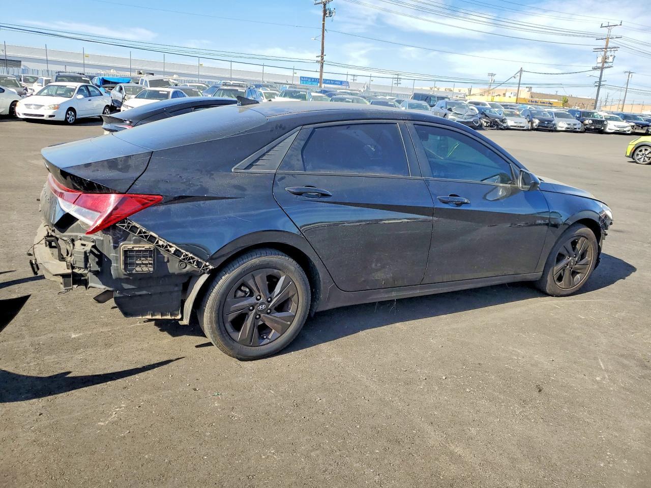 2021 Hyundai Elantra Sel - Image 3