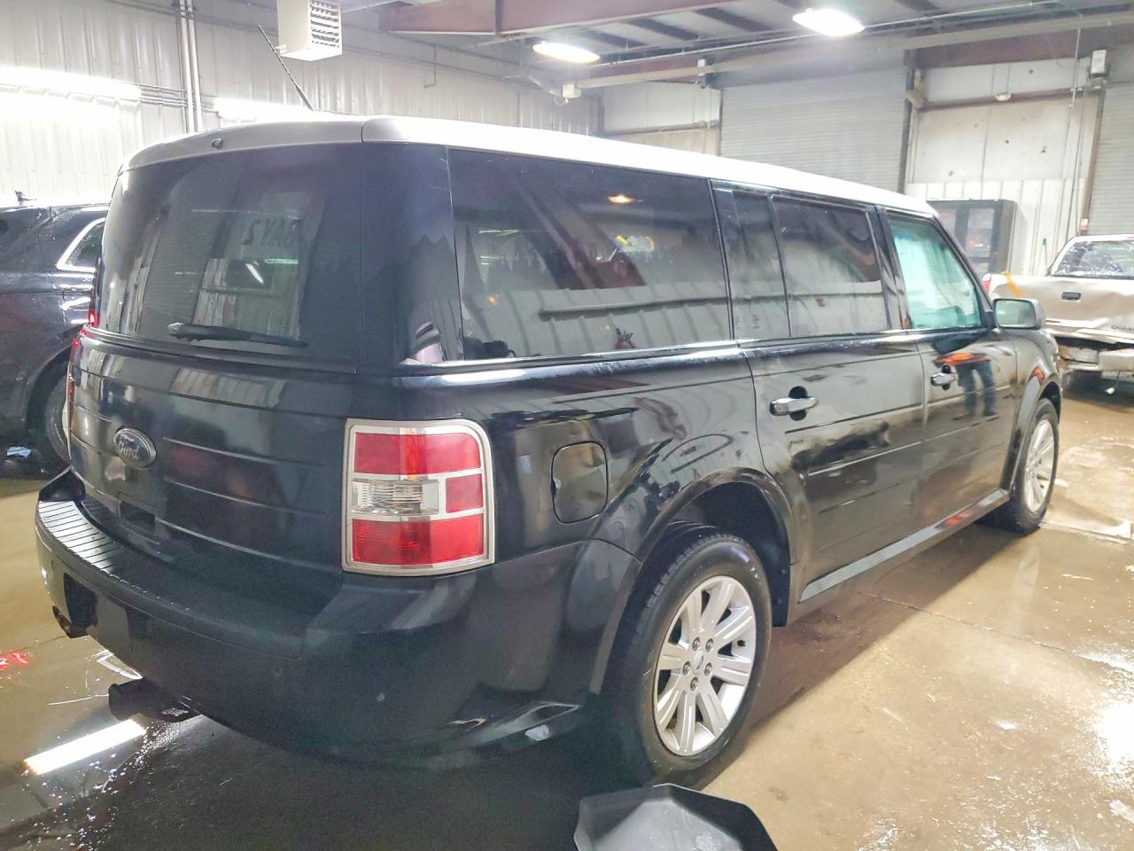 2009 Ford Flex Se - Image 3