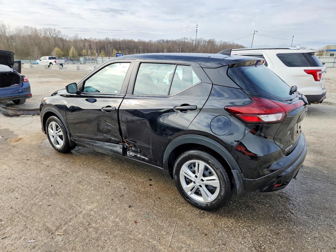 2024 Nissan Kicks S - Фото 2