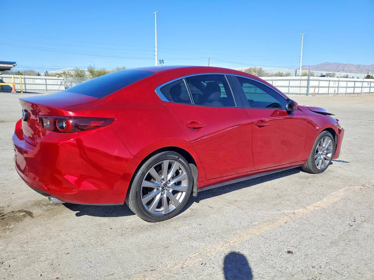 2023 Mazda 3 Preferred - Фото 3