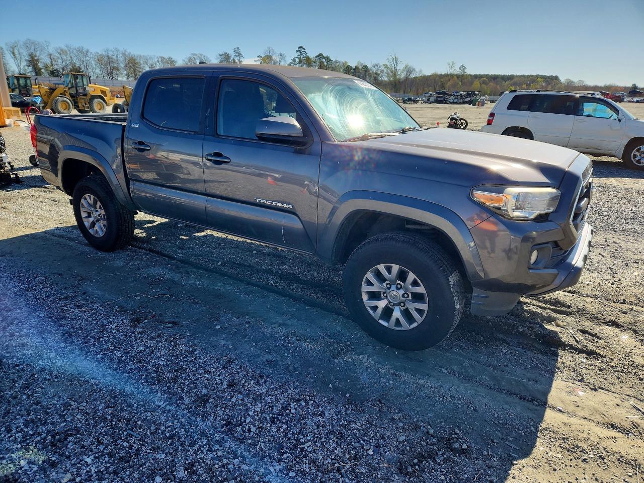 2016 Toyota Tacoma Sr5 - Image 4