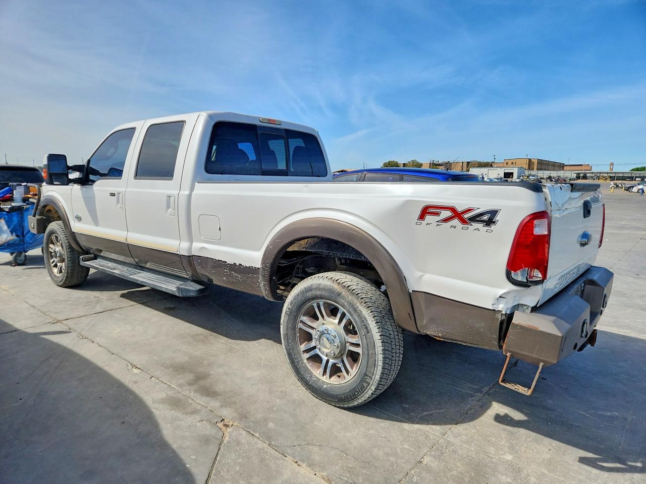 2015 Ford F350 Super Duty - Фото 2