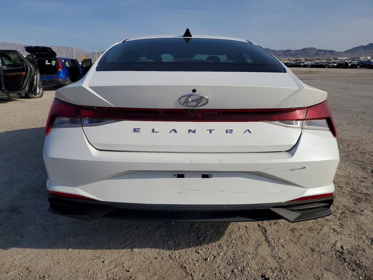 2022 Hyundai Elantra Sel - Image 6