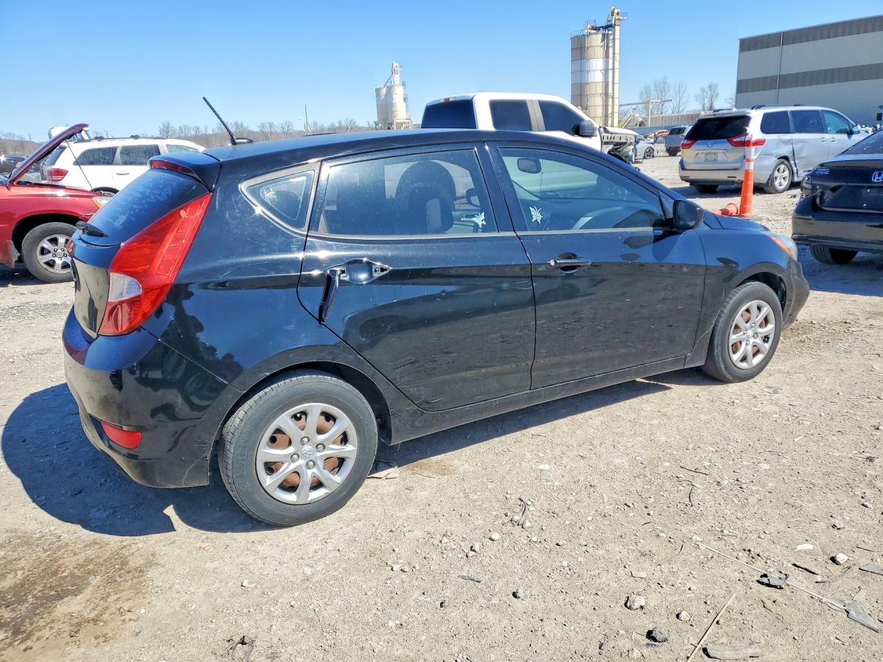 2013 Hyundai Accent Gs - Фото 3