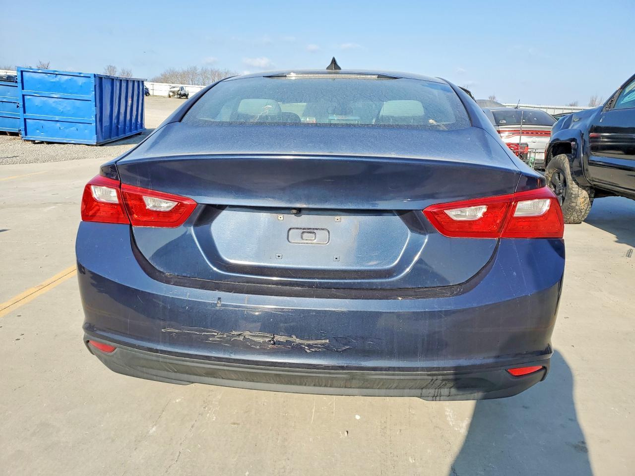 2017 Chevrolet Malibu Ls - Фото 6