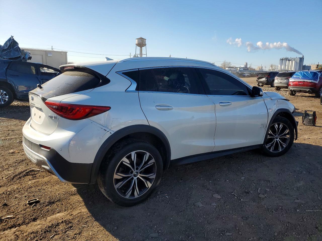 2018 Infiniti Qx30 Premium - Фото 3