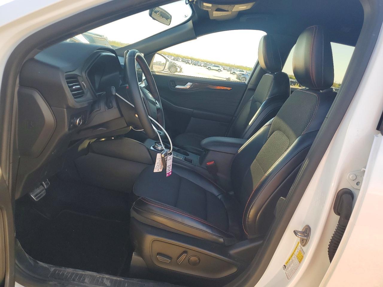 2023 Ford Escape St Line Select - Image 7