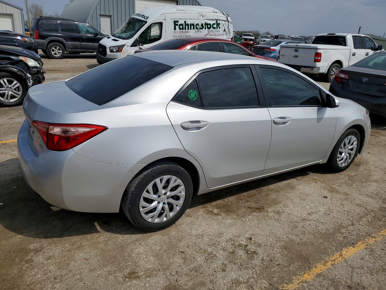 2019 Toyota Corolla Le - Фото 3