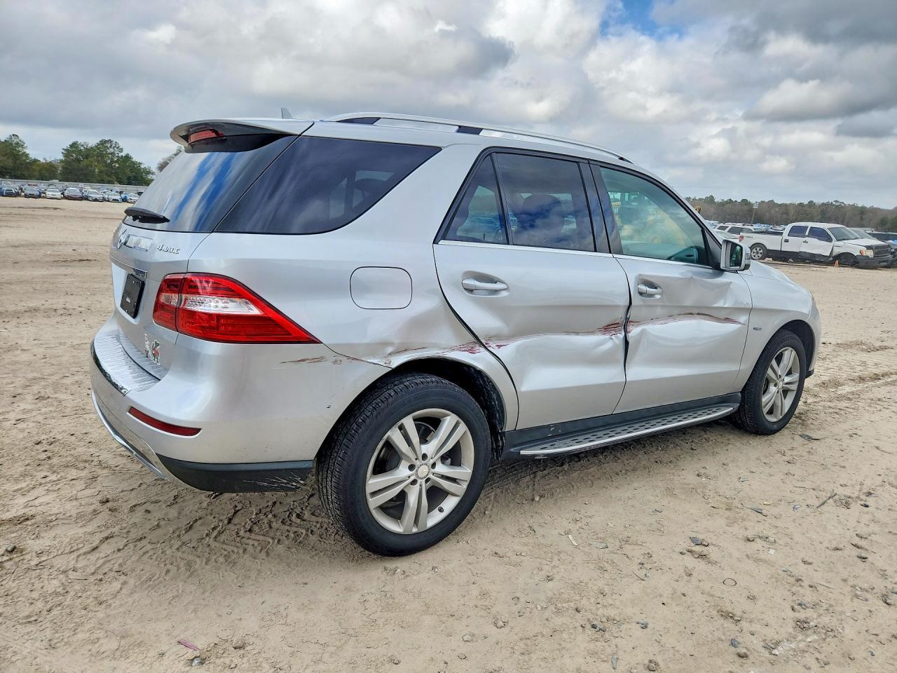 2012 Mercedes-Benz Ml 350 4Matic - Image 3