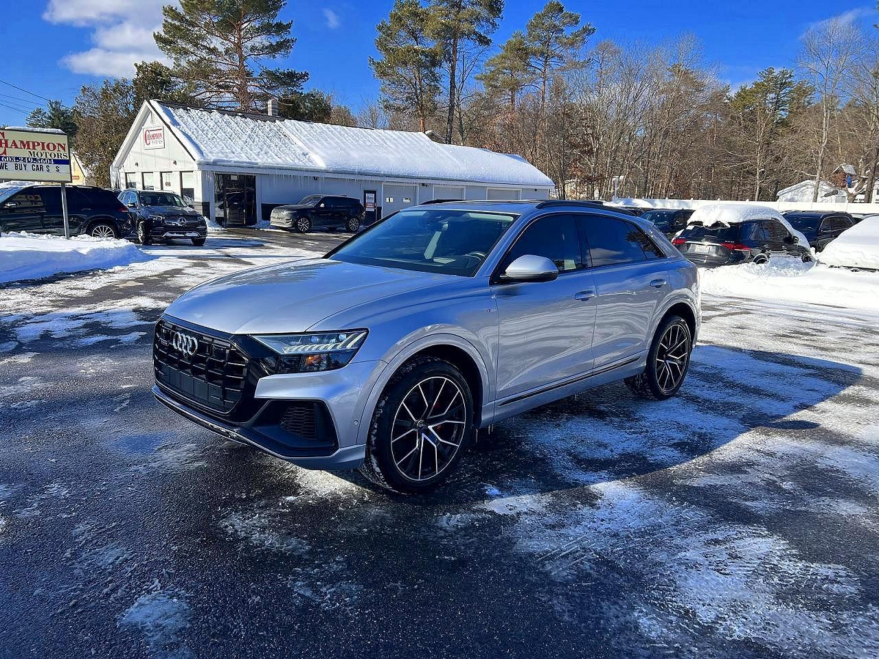2019 Audi Q8 Prestige S-Line - Фото 2