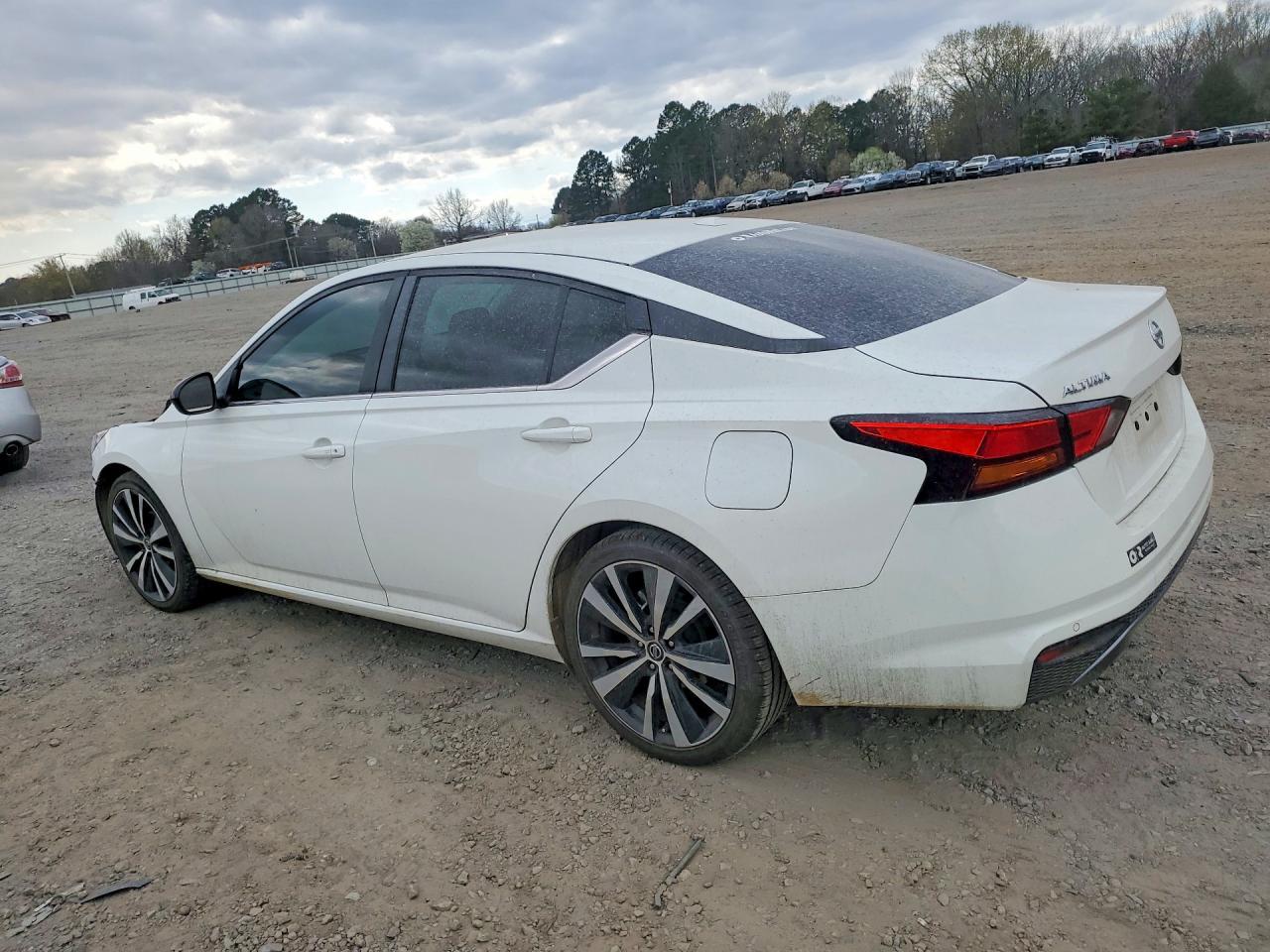 2021 Nissan Altima 2.5 Sr - Фото 2