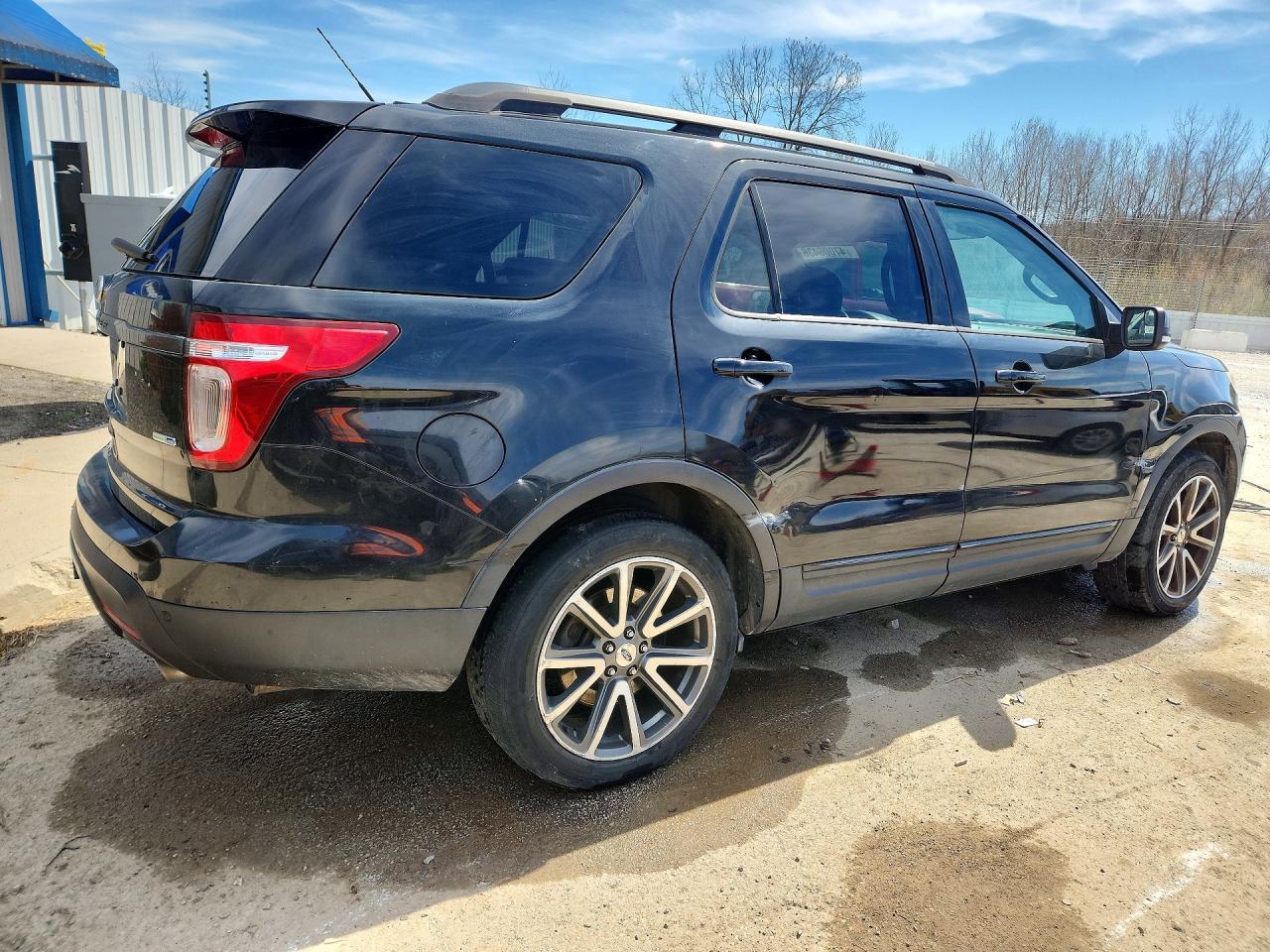 2015 Ford Explorer Xlt - Фото 3