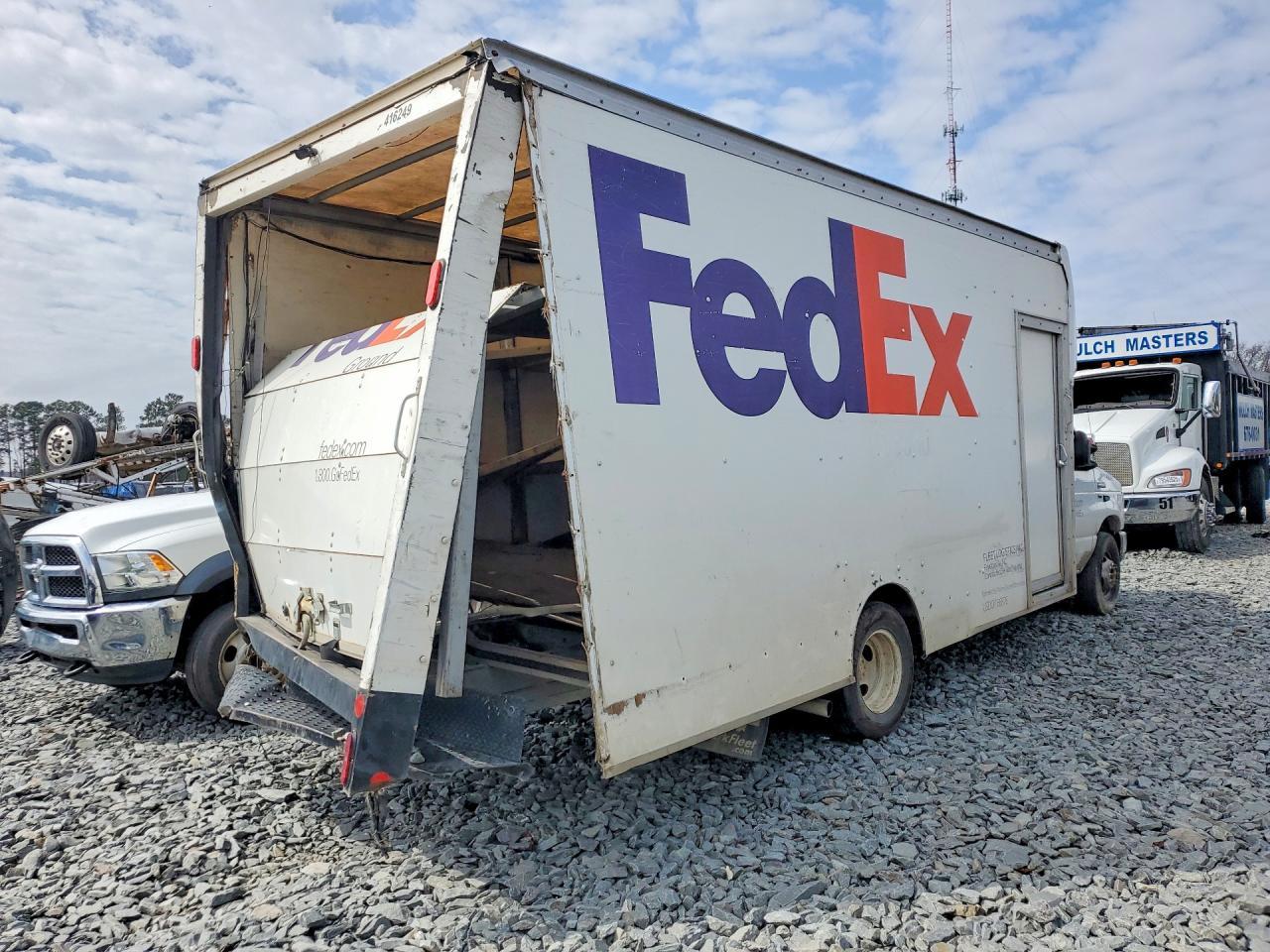 2019 Ford E450 Delivery Truck - Фото 3
