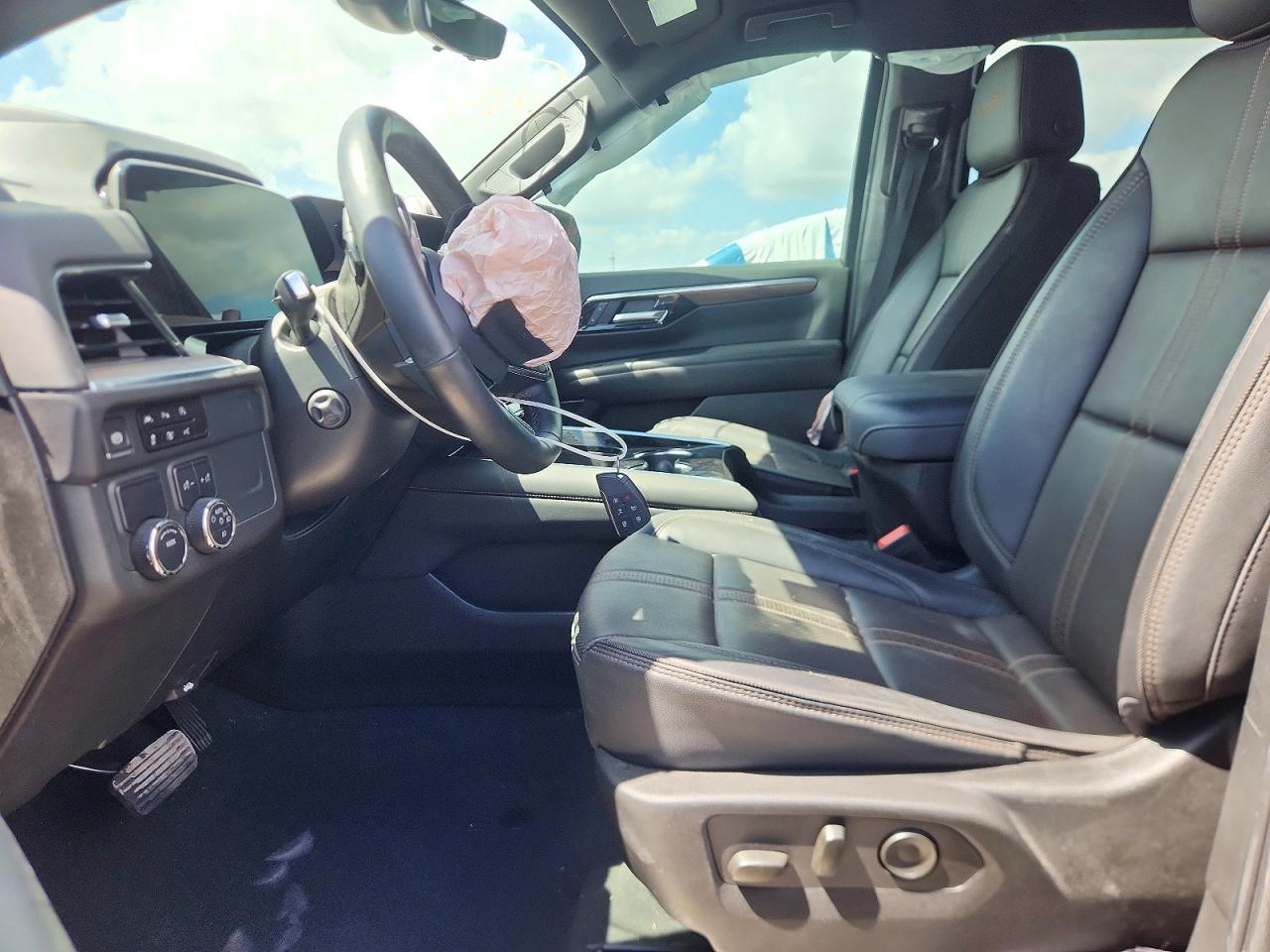 2025 Chevrolet Suburban C1500 High Country - Фото 7
