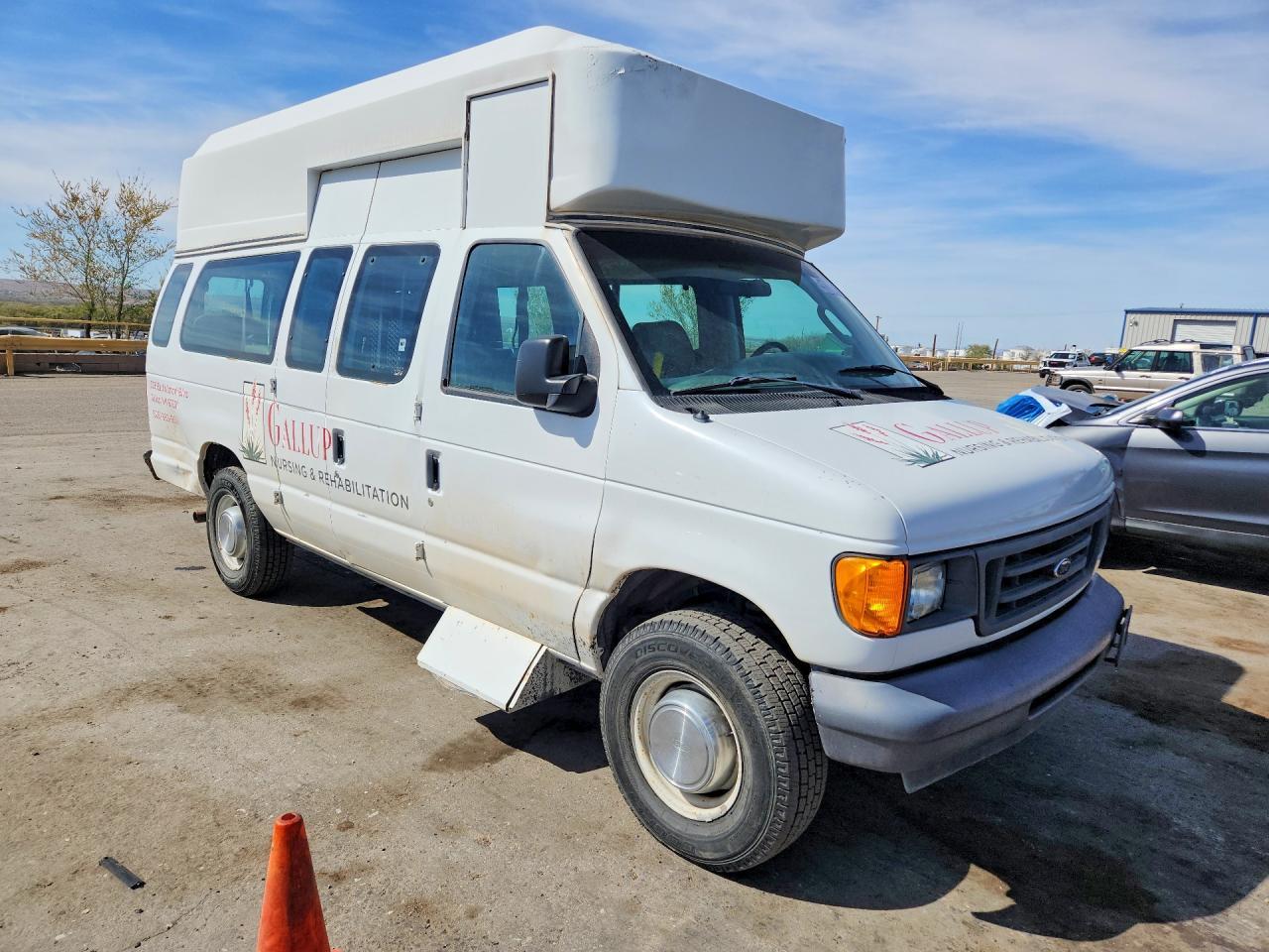 2006 Ford Econoline E350 Super Duty Van - Фото 4