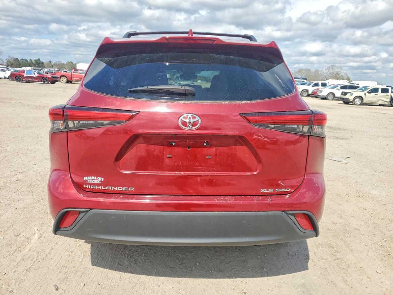 2020 Toyota Highlander Xle - Image 6