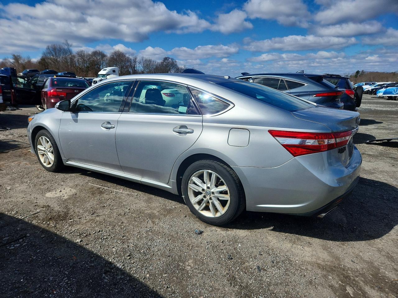 2015 Toyota Avalon Xle Premium - Фото 2