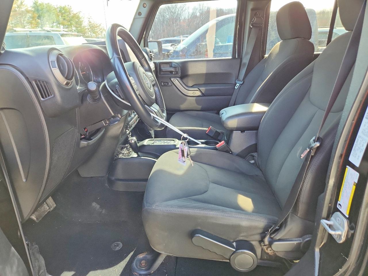 2014 Jeep Wrangler Unlimited Sport - Фото 7