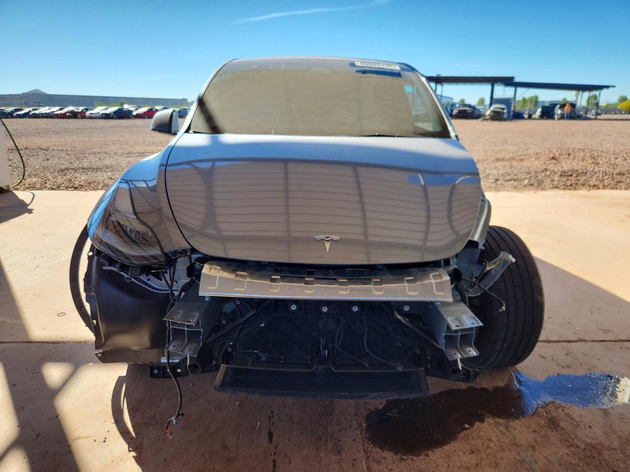 2025 Tesla Model Y - Image 5