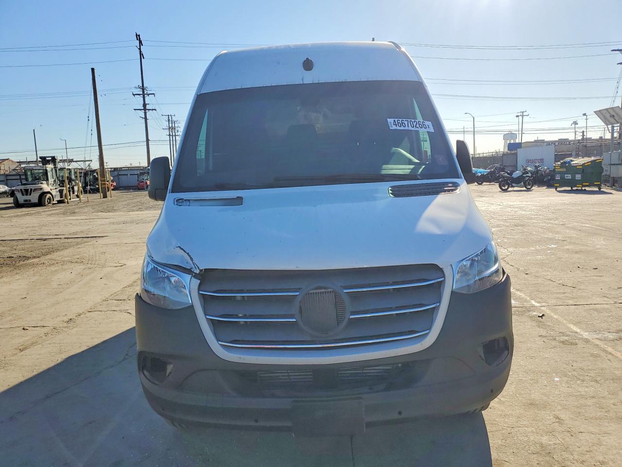 2023 Mercedes Benz Sprinter 1500 Delivery Van - Image 5