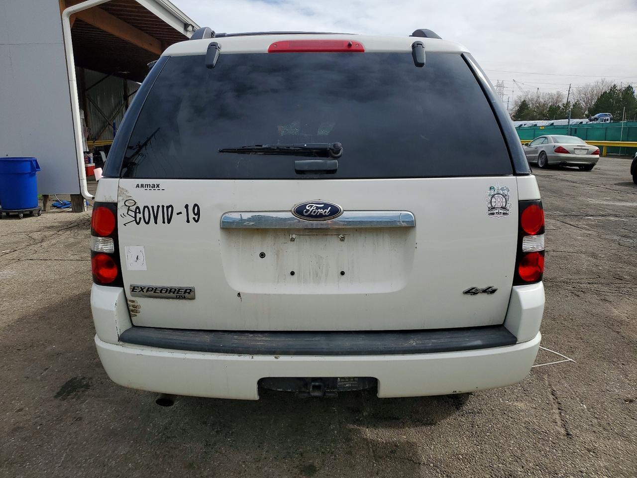 2010 Ford Explorer Xlt - Image 6