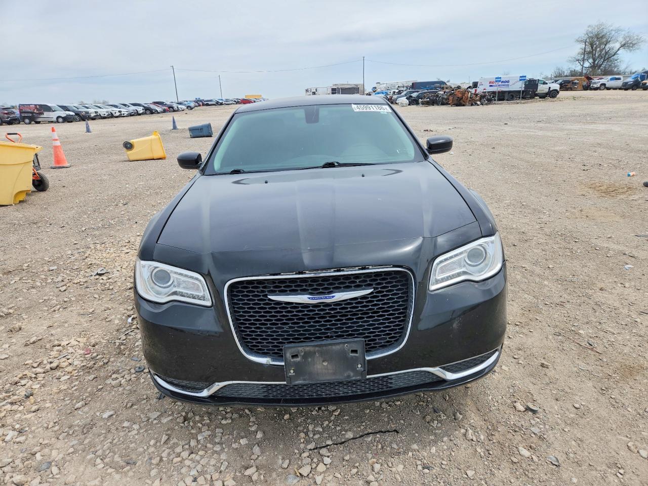 2020 Chrysler 300 Touring - Фото 5