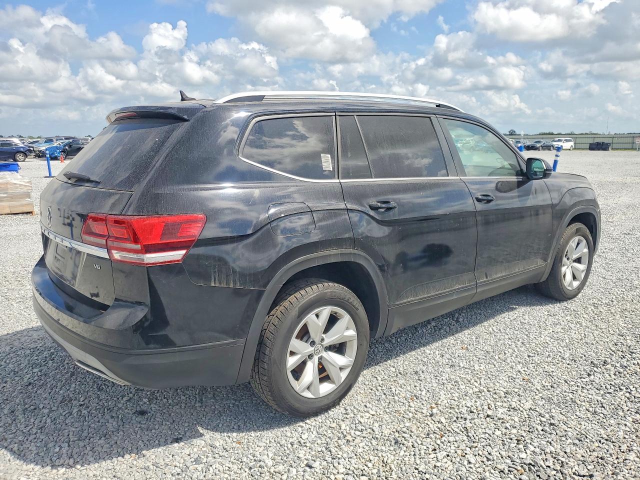 2019 Volkswagen Atlas Se - Фото 3