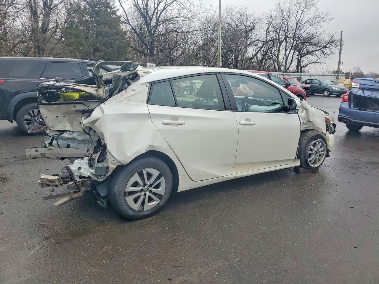2018 Toyota Prius Four - Image 3