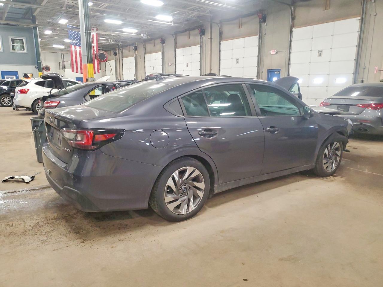 2023 Subaru Legacy Limited - Фото 3