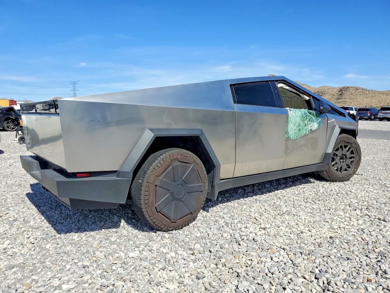 2025 Tesla Cybertruck - Image 3