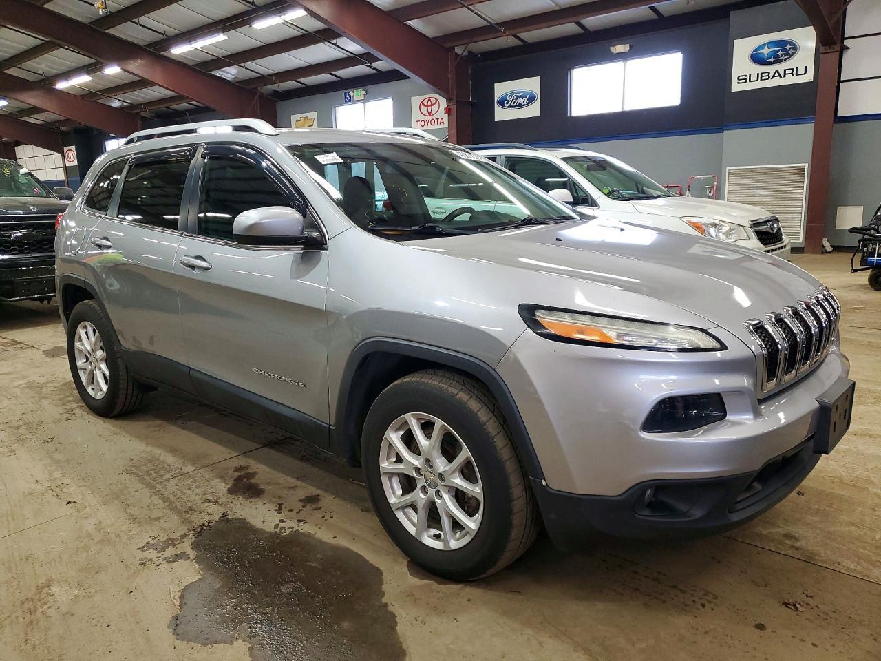 2015 Jeep Cherokee Latitude - Фото 4