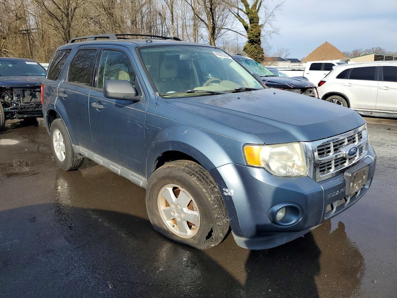 2011 Ford Escape Xlt - Фото 4