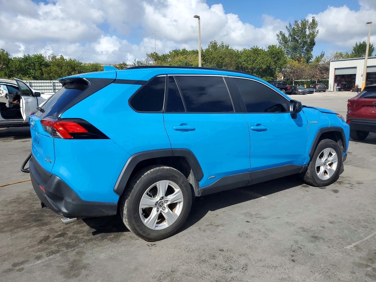 2021 Toyota Rav4 Hybrid Le - Фото 3