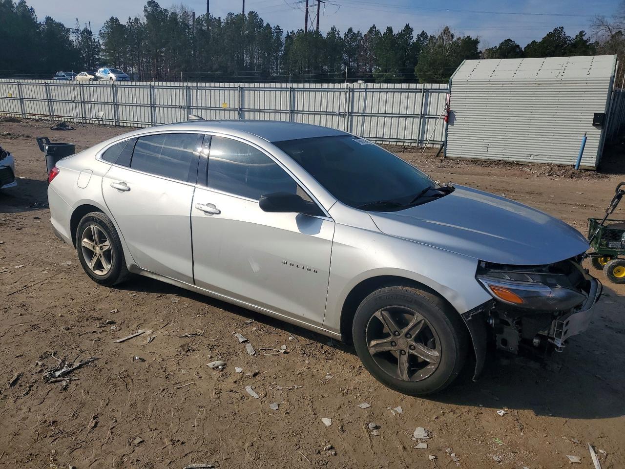 2019 Chevrolet Malibu Ls - Фото 4