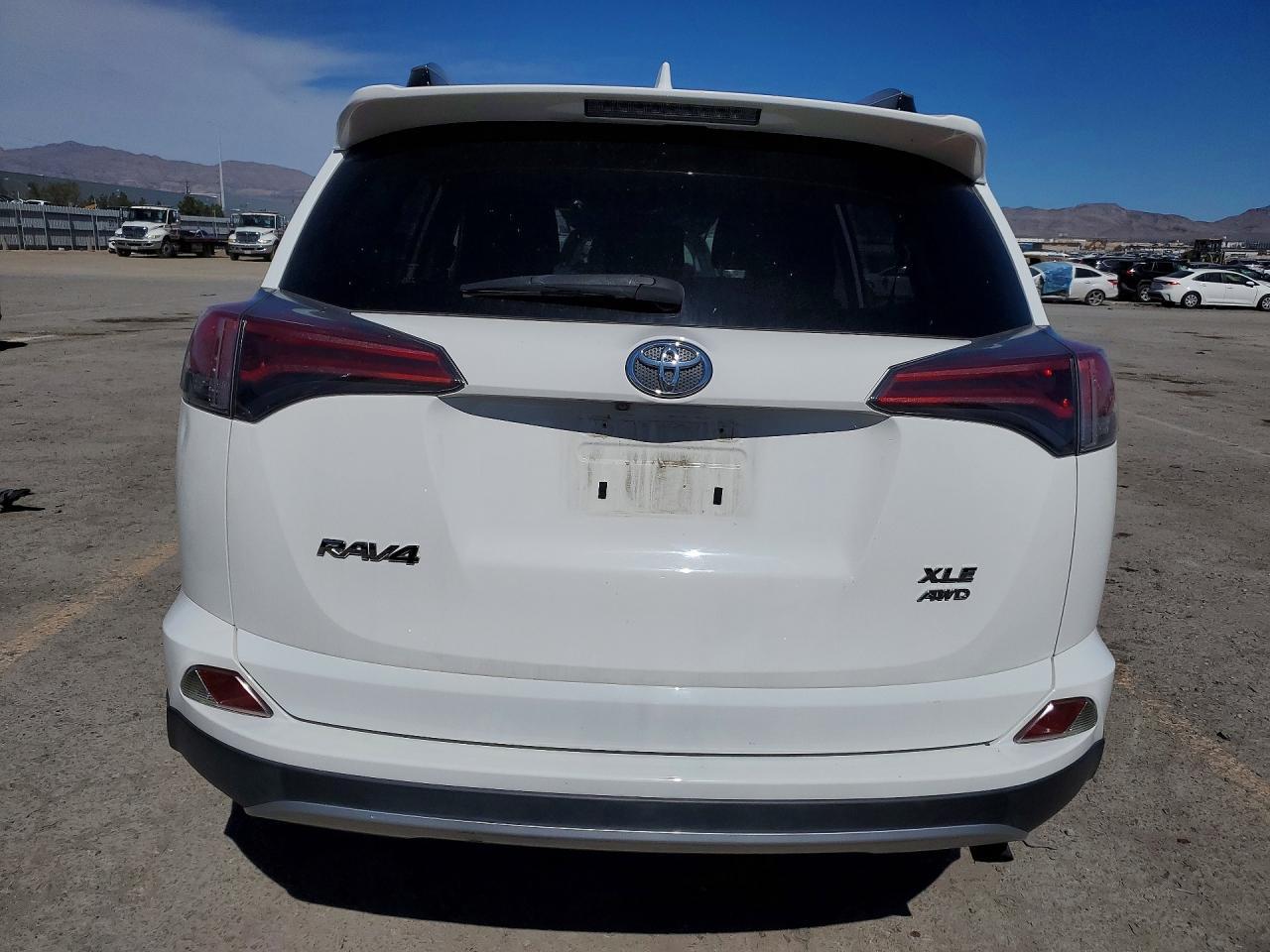 2018 Toyota Rav4 Xle - Фото 6