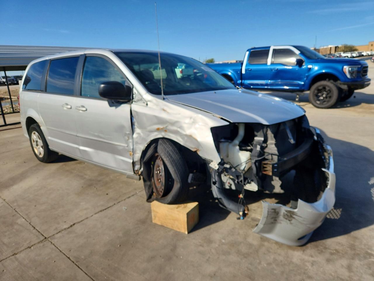2011 Dodge Grand Caravan Express - Фото 4